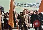 Immagine di Cerimonia di liberazione Dachau Germania, 1945, secondo 33 filmato di repertorio 65675055258