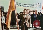 Immagine di Cerimonia di liberazione Dachau Germania, 1945, secondo 37 filmato di repertorio 65675055258