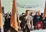 Immagine di Cerimonia di liberazione Dachau Germania, 1945, secondo 40 filmato di repertorio 65675055258
