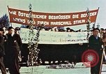 Immagine di Cerimonia di liberazione Dachau Germania, 1945, secondo 57 filmato di repertorio 65675055258
