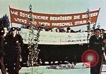 Immagine di Cerimonia di liberazione Dachau Germania, 1945, secondo 62 filmato di repertorio 65675055258