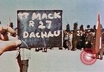 Immagine di Cerimonia Dachau Germania, 1945, secondo 11 filmato di repertorio 65675055271
