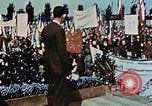 Standbild Zeremonie Dachau Deutschland, 1945, aus Sekunde 4 historischem Filmmaterial Videoclip 65675055272