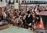 Standbild Zeremonie Dachau Deutschland, 1945, aus Sekunde 12 historischem Filmmaterial Videoclip 65675055272