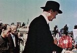 Standbild Zeremonie Dachau Deutschland, 1945, aus Sekunde 51 historischem Filmmaterial Videoclip 65675055272