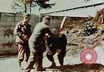 Standbild Konzentrationslager Dachau Dachau Deutschland, 1945, aus Sekunde 43 historischem Filmmaterial Videoclip 65675055275