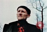 Standbild Konzentrationslager Buchenwald gate Ettersberg Deutschland, 1945, aus Sekunde 36 historischem Filmmaterial Videoclip 65675055279