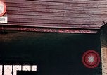 Standbild Konzentrationslager Buchenwald gate Ettersberg Deutschland, 1945, aus Sekunde 56 historischem Filmmaterial Videoclip 65675055279