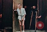 Standbild befreiten Konzentrationslager Buchenwald Opfer Ettersberg Deutschland, 1945, aus Sekunde 14 historischem Filmmaterial Videoclip 65675055280