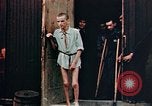 Standbild befreiten Konzentrationslager Buchenwald Opfer Ettersberg Deutschland, 1945, aus Sekunde 17 historischem Filmmaterial Videoclip 65675055280