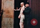 Standbild befreiten Konzentrationslager Buchenwald Opfer Ettersberg Deutschland, 1945, aus Sekunde 60 historischem Filmmaterial Videoclip 65675055280
