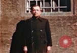 Immagine di A Buchenwald Campo di Concentramento post liberazione Ettersberg Germania, 1945, secondo 61 filmato di repertorio 65675055287