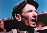 Immagine di A Buchenwald Campo di concentramento i prigionieri liberati Ettersberg Germania, 1945, secondo 6 filmato di repertorio 65675055288