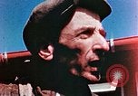 Immagine di A Buchenwald Campo di concentramento i prigionieri liberati Ettersberg Germania, 1945, secondo 8 filmato di repertorio 65675055288