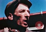 Immagine di A Buchenwald Campo di concentramento i prigionieri liberati Ettersberg Germania, 1945, secondo 10 filmato di repertorio 65675055288