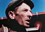 Immagine di A Buchenwald Campo di concentramento i prigionieri liberati Ettersberg Germania, 1945, secondo 14 filmato di repertorio 65675055288