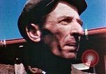 Immagine di A Buchenwald Campo di concentramento i prigionieri liberati Ettersberg Germania, 1945, secondo 15 filmato di repertorio 65675055288