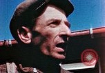 Immagine di A Buchenwald Campo di concentramento i prigionieri liberati Ettersberg Germania, 1945, secondo 19 filmato di repertorio 65675055288