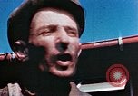 Immagine di A Buchenwald Campo di concentramento i prigionieri liberati Ettersberg Germania, 1945, secondo 20 filmato di repertorio 65675055288