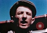 Immagine di A Buchenwald Campo di concentramento i prigionieri liberati Ettersberg Germania, 1945, secondo 25 filmato di repertorio 65675055288