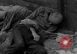 Immagine di Morti e malati prigionieri politici Baviera Germania, 1945, secondo 4 filmato di repertorio 65675055299