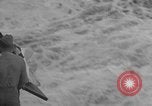 Immagine di Massa cerimonia funebre Oceano Pacifico, 1945, secondo 13 filmato di repertorio 65675055313