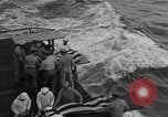 Immagine di Massa cerimonia funebre Oceano Pacifico, 1945, secondo 17 filmato di repertorio 65675055313