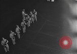 Immagine di Massa cerimonia funebre Oceano Pacifico, 1945, secondo 28 filmato di repertorio 65675055313
