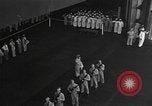 Immagine di Massa cerimonia funebre Oceano Pacifico, 1945, secondo 57 filmato di repertorio 65675055313