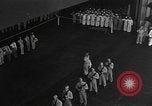 Immagine di Massa cerimonia funebre Oceano Pacifico, 1945, secondo 58 filmato di repertorio 65675055313