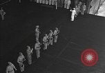 Immagine di Massa cerimonia funebre Oceano Pacifico, 1945, secondo 62 filmato di repertorio 65675055313