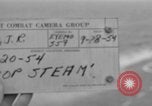 Standbild Cockpit des F7U auf Katapult Pazifik, 1954, aus Sekunde 6 historischem Filmmaterial Videoclip 65675055314