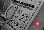 Standbild Cockpit des F7U auf Katapult Pazifik, 1954, aus Sekunde 25 historischem Filmmaterial Videoclip 65675055314