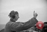 Standbild Cockpit des F7U auf Katapult Pazifik, 1954, aus Sekunde 43 historischem Filmmaterial Videoclip 65675055314