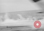 Image Rig de nous FJ-3 Fury Océan Pacifique, 1954, de la seconde 40 séquences d'archives historiques vidéo 65675055316