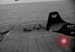 Standbild AJ Savage Flugzeuge landen auf USS Hancock Pazifik, 1954, aus Sekunde 39 historischem Filmmaterial Videoclip 65675055317