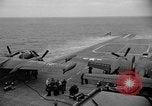 Standbild AJ Savage Flugzeuge landen auf USS Hancock Pazifik, 1954, aus Sekunde 44 historischem Filmmaterial Videoclip 65675055317