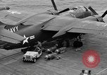 Standbild AJ Savage Flugzeuge landen auf USS Hancock Pazifik, 1954, aus Sekunde 47 historischem Filmmaterial Videoclip 65675055317