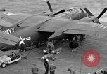 Standbild AJ Savage Flugzeuge landen auf USS Hancock Pazifik, 1954, aus Sekunde 60 historischem Filmmaterial Videoclip 65675055317