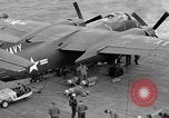 Standbild AJ Savage Flugzeuge landen auf USS Hancock Pazifik, 1954, aus Sekunde 61 historischem Filmmaterial Videoclip 65675055317