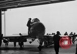 Standbild USA FJ-3 Fury Pazifik, 1954, aus Sekunde 22 historischem Filmmaterial Videoclip 65675055323