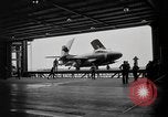 Standbild USA FJ-3 Fury Pazifik, 1954, aus Sekunde 33 historischem Filmmaterial Videoclip 65675055323