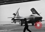 Standbild USA FJ-3 Fury Pazifik, 1954, aus Sekunde 38 historischem Filmmaterial Videoclip 65675055323