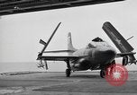 Standbild USA FJ-3 Fury Pazifik, 1954, aus Sekunde 40 historischem Filmmaterial Videoclip 65675055323