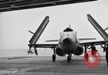 Standbild USA FJ-3 Fury Pazifik, 1954, aus Sekunde 43 historischem Filmmaterial Videoclip 65675055323