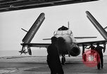 Standbild USA FJ-3 Fury Pazifik, 1954, aus Sekunde 46 historischem Filmmaterial Videoclip 65675055323