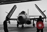 Standbild USA FJ-3 Fury Pazifik, 1954, aus Sekunde 48 historischem Filmmaterial Videoclip 65675055323