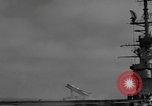 Standbild USA Rakete Regulus AF-57 Pazifik, 1954, aus Sekunde 62 historischem Filmmaterial Videoclip 65675055324