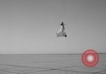Standbild USA XFY-1 Pogo California United States USA, 1954, aus Sekunde 31 historischem Filmmaterial Videoclip 65675055326