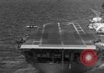 Immagine di Stati Uniti F8E Crusader Oceano Pacifico, 1966, secondo 30 filmato di repertorio 65675055338